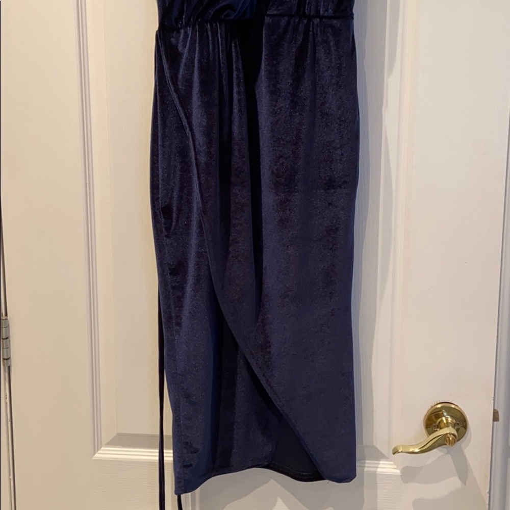 🌸 Navy Velour dress - Picture 3 of 5